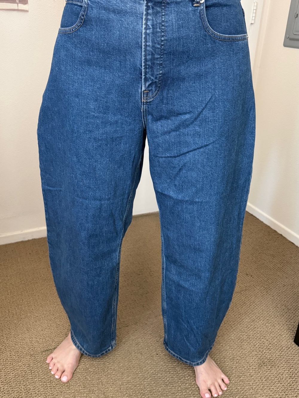 Everlane Women's Way High Curve Flare Wide-Leg Jeans — Mid Blue Denim
